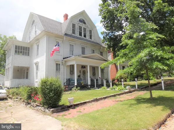 36 Frost Ave, Frostburg, MD 21532