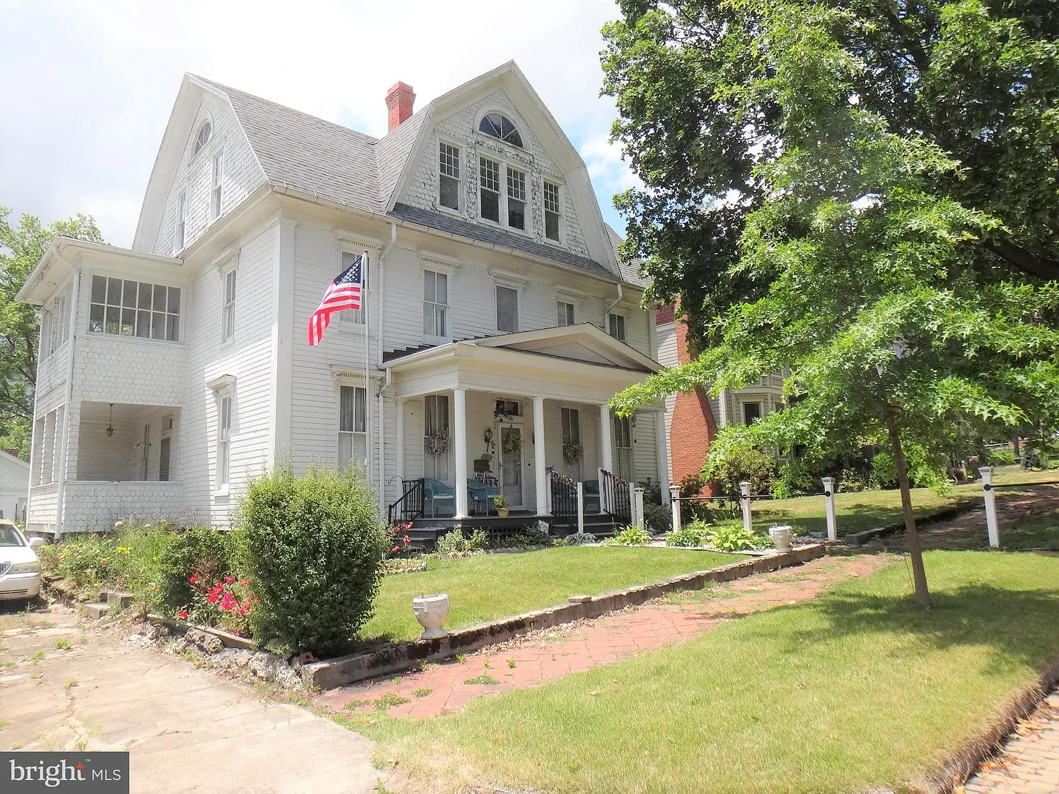 36 Frost Ave photo 1
