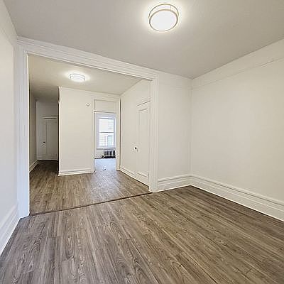 5th image of 240 E Tremont Ave #3W