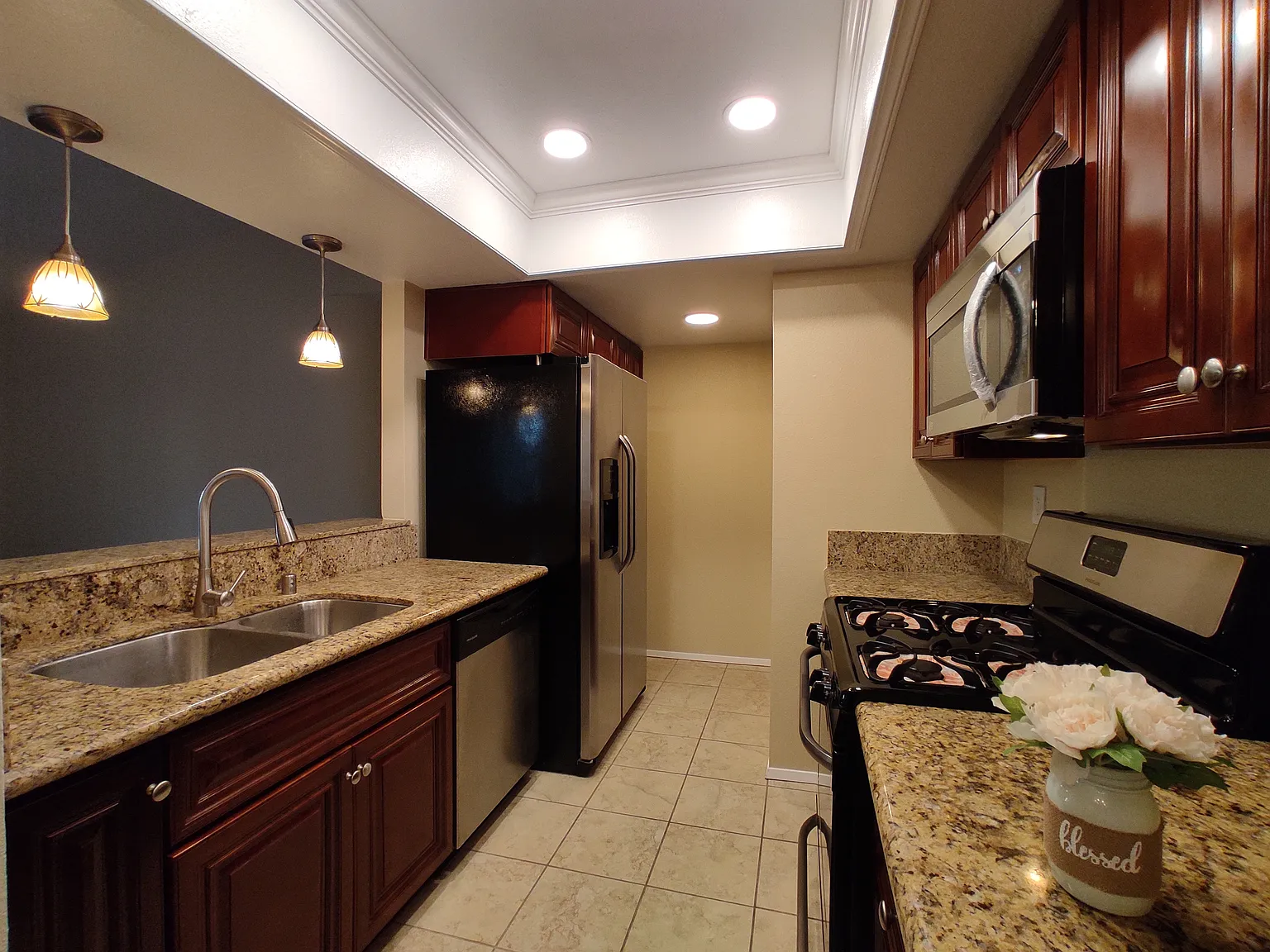 9428 Twin Trails Dr — Photo 3