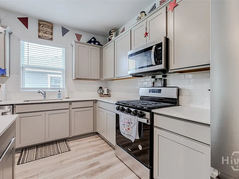 64 Shade Tree Dr — Photo 12