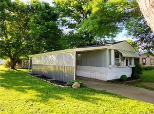 335 Circle Ct, Arcade, NY 14009