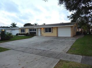 5780 SW 15th St, Plantation, FL 33317