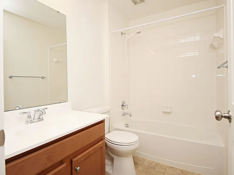 1557 Montessori Ter — Photo 20
