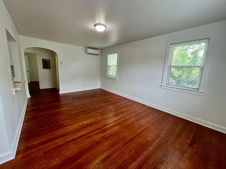 4564 Macarthur Blvd NW #302 — Photo 12