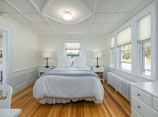 50 Pine St #1, Manchester, MA 01944