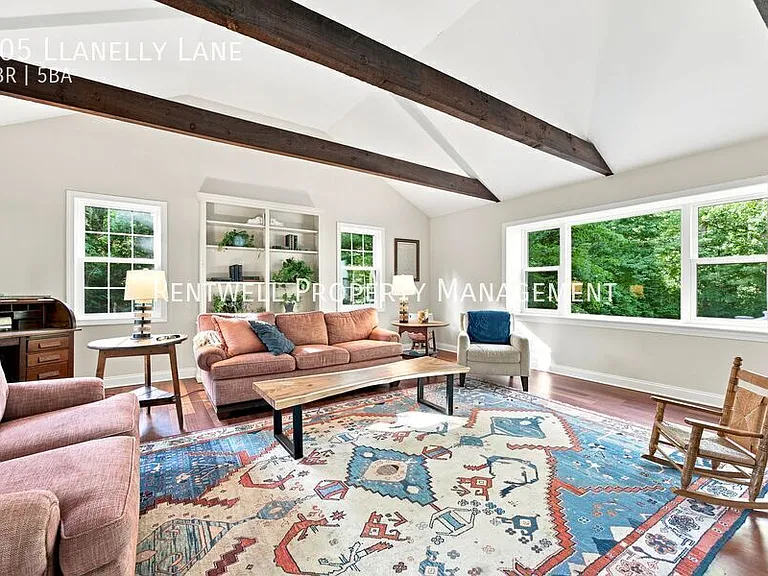 805 Llanelly Ln — Photo 17
