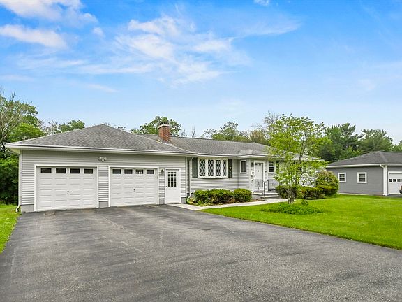 2nd image of 86 Harriet Ave