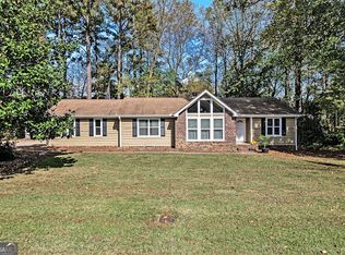 30 Lajuana Dr, Carrollton, GA 30116