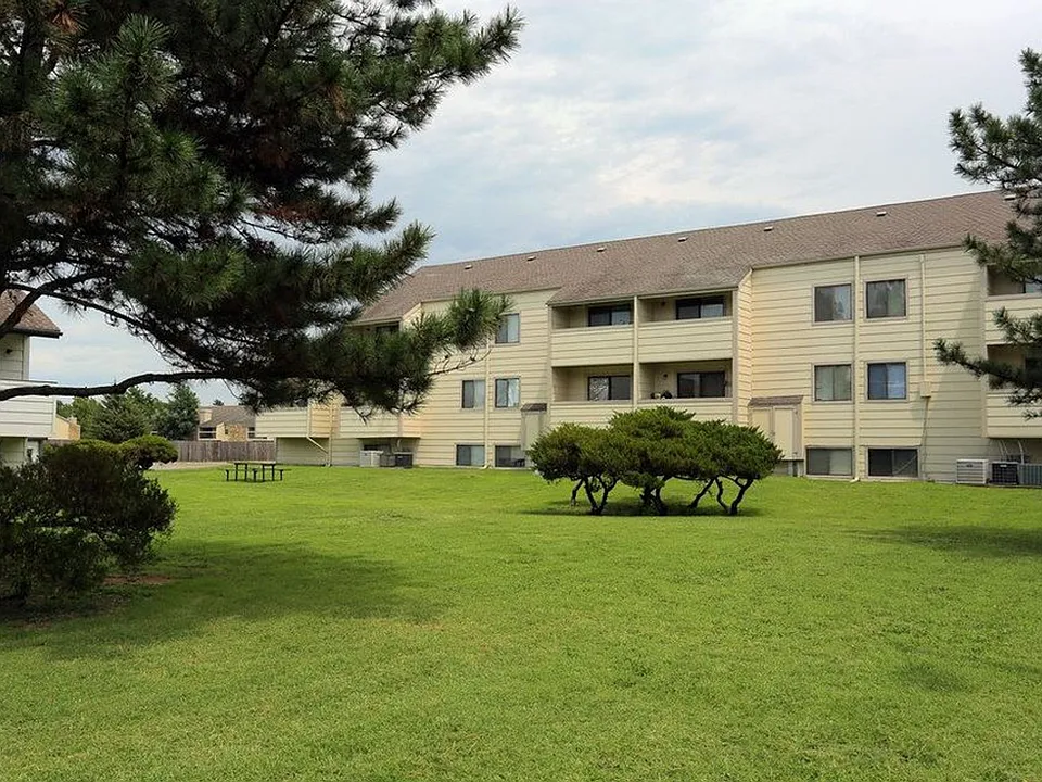 Building Photo 5