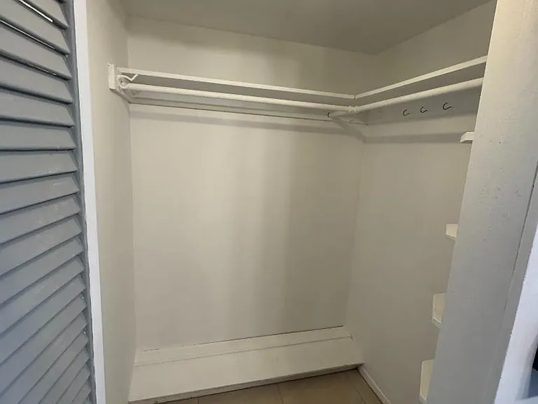 Unit Photo