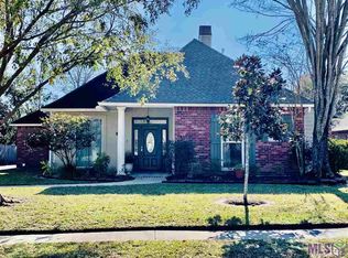 19026 Vignes Lake Ave, Baton Rouge, LA 70817
