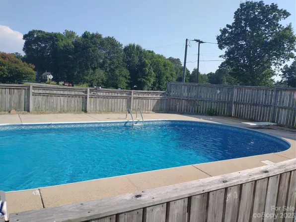 111 Alexis High Shoals Rd, Alexis, NC 28006