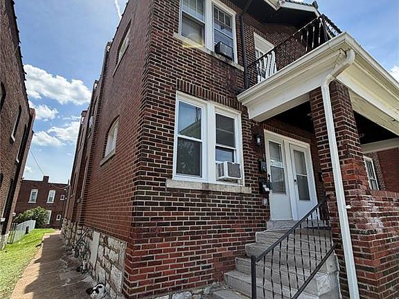3rd image of 3436 Potomac St