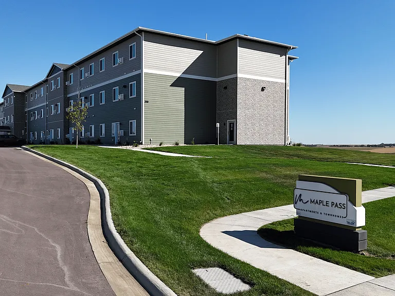 Maple Pass Apartments and Townhomes in Hartford, SD — Photo 30