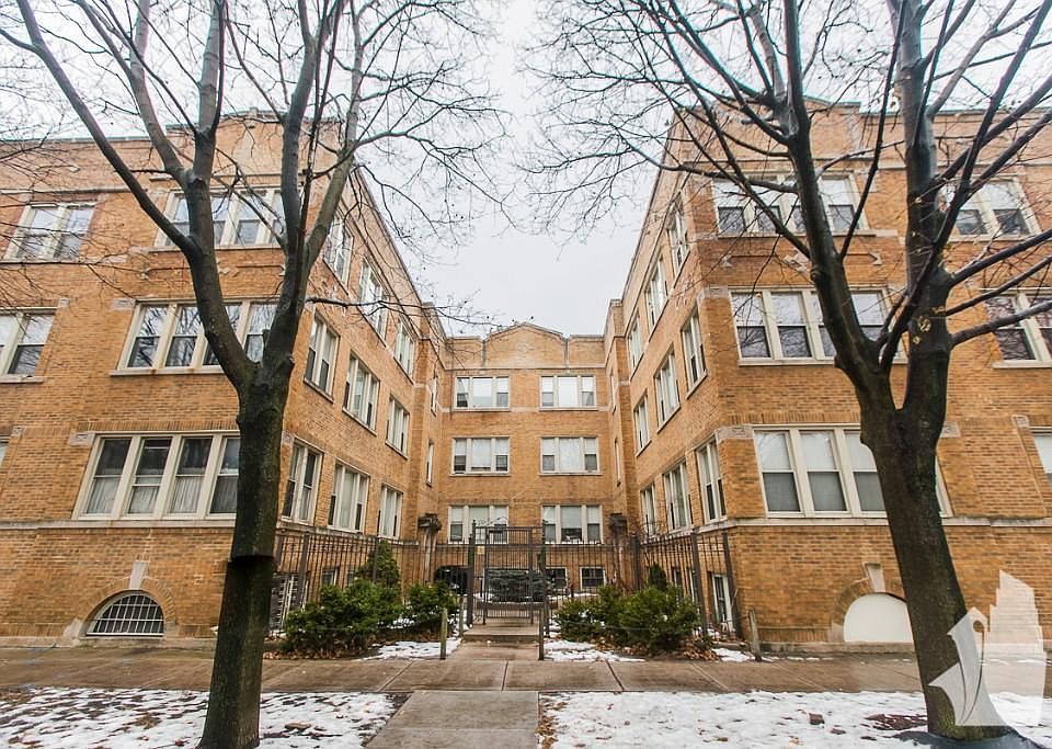 1st image of 1948 W Leland Ave #1