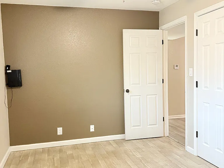 109 E Quincy St #1 — Photo 5