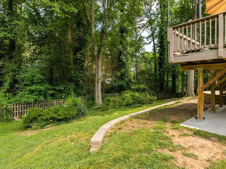 2646 Caladium Dr NE — Photo 37