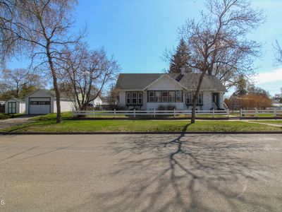 803 N 11th St, Bismarck, ND, 58501
