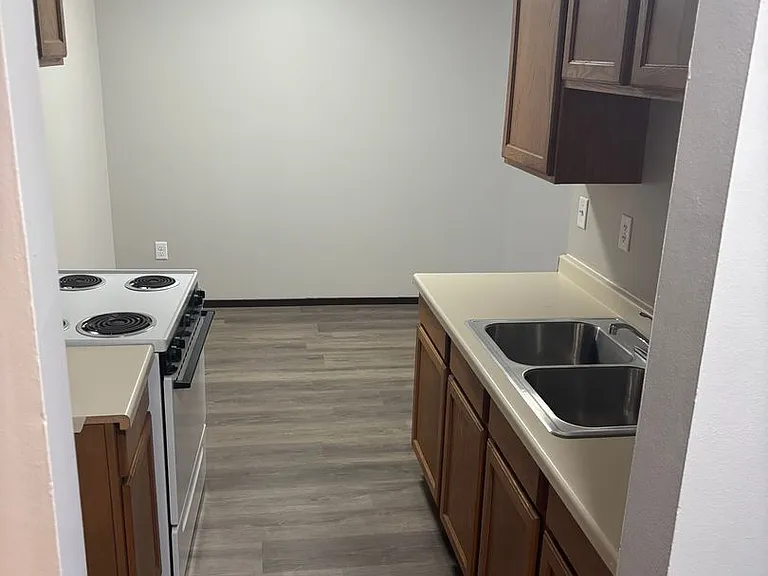 2525 Harriet Ave Building — Photo 4