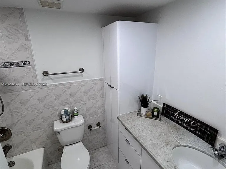 5575 W 26th Ct #206 — Photo 7
