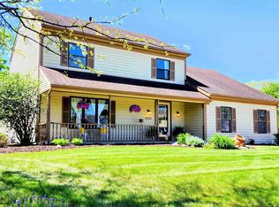 10525 Oak Trail Rd, Fort Wayne, IN 46845