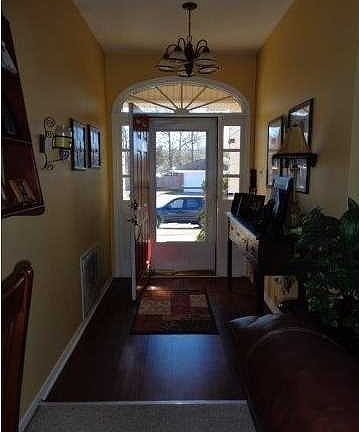 4th image of 1759 Woodmont Dr