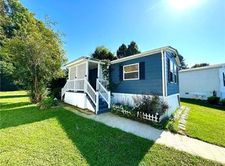 621 Sheafe Rd, Poughkeepsie, NY 12601