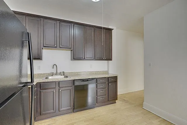908 Ashland Ave #2 — Photo 4