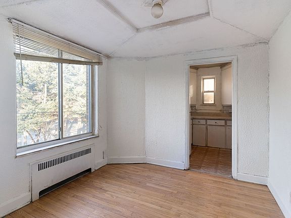 5th image of 17701 Manderson #203