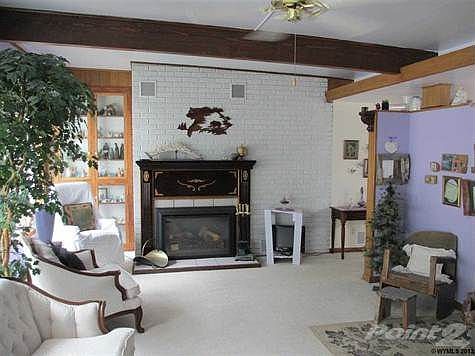 3rd image of 392 Hillcrest Way