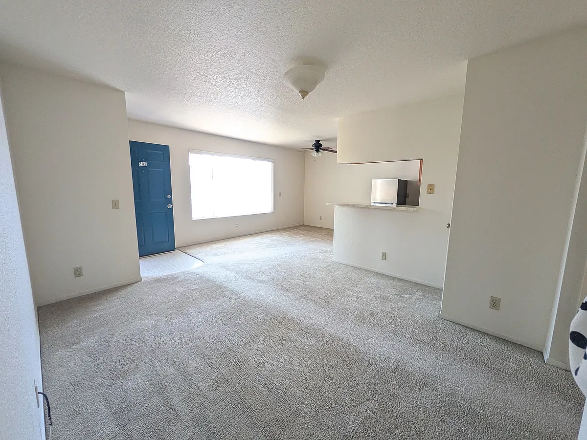 Building Photo - 337 N Buena Vista St #202