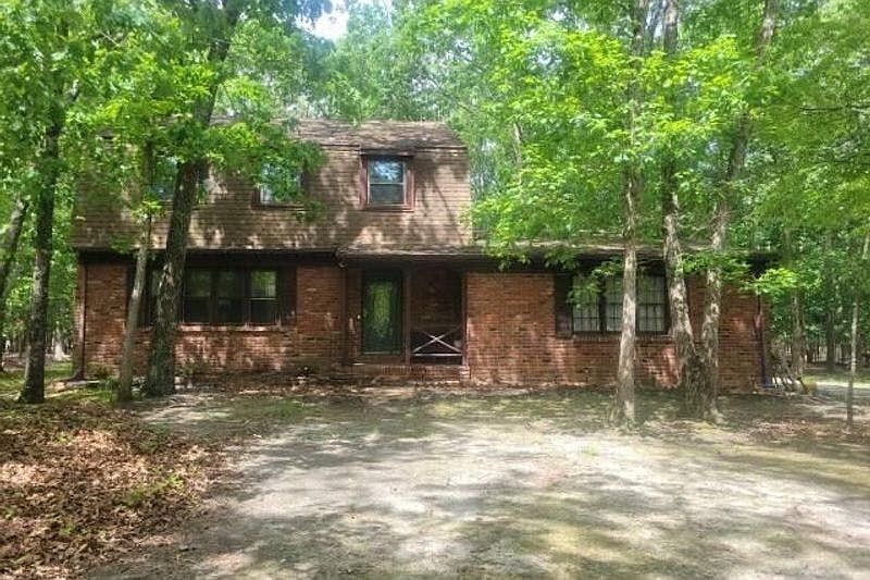 1st image of 210 Brandywine Ct