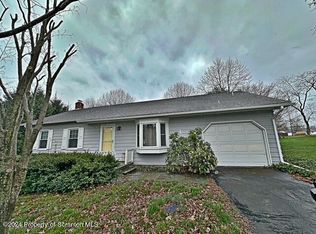 32 Hilltop Dr, Tunkhannock, PA 18657