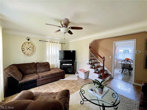 2nd image of 4566 Bentwood Dr