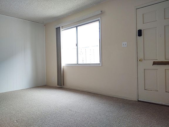3rd image of 319 10th St #1/2