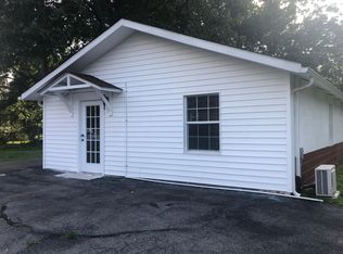 415 Page Rd, Rossville, GA 30741