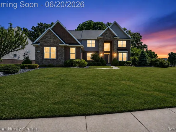 58160 International Dr, South Lyon, MI 48178