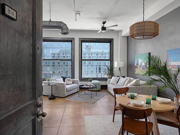 4th image of 108 W 2nd St APT 814