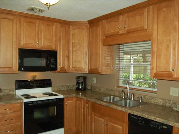 3rd image of 1720 Meadowbrook Ave