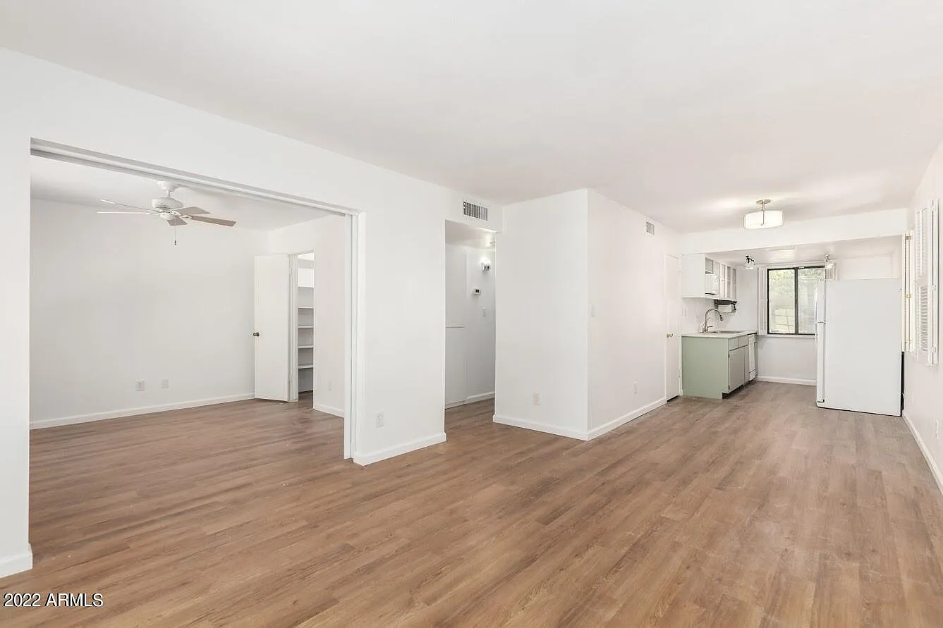 2 bed, 1.0 bath, 792 sqft, $1,950 — Photo 3