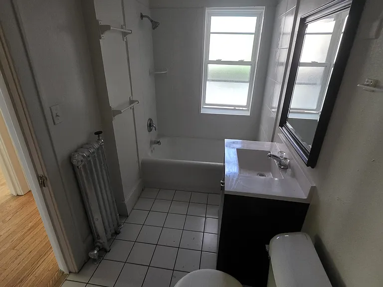 2528 N Maryland Ave #2 — Photo 10