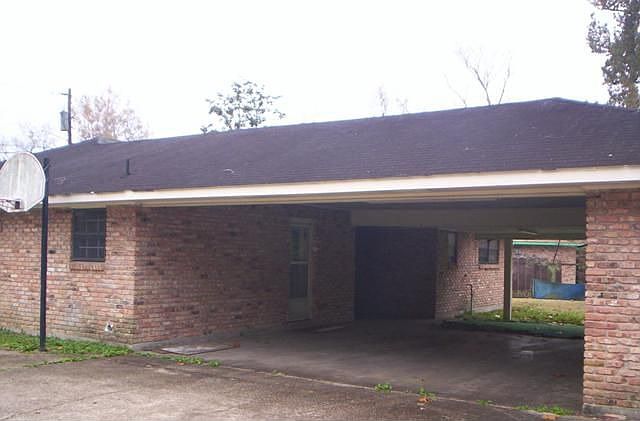 2nd image of 1727 S Park Ave