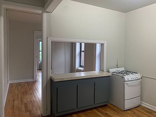 2nd image of 621 Metropolitan Ave #3