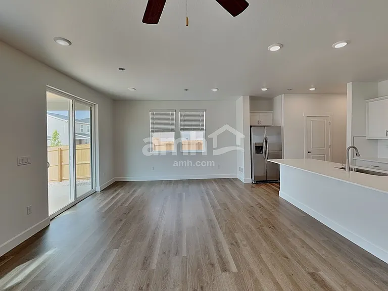 10021 Atchinson Ct — Photo 6