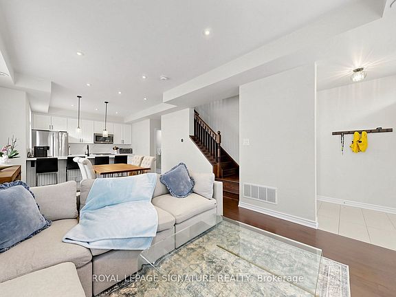 5th image of 35 Heron Park Pl #10