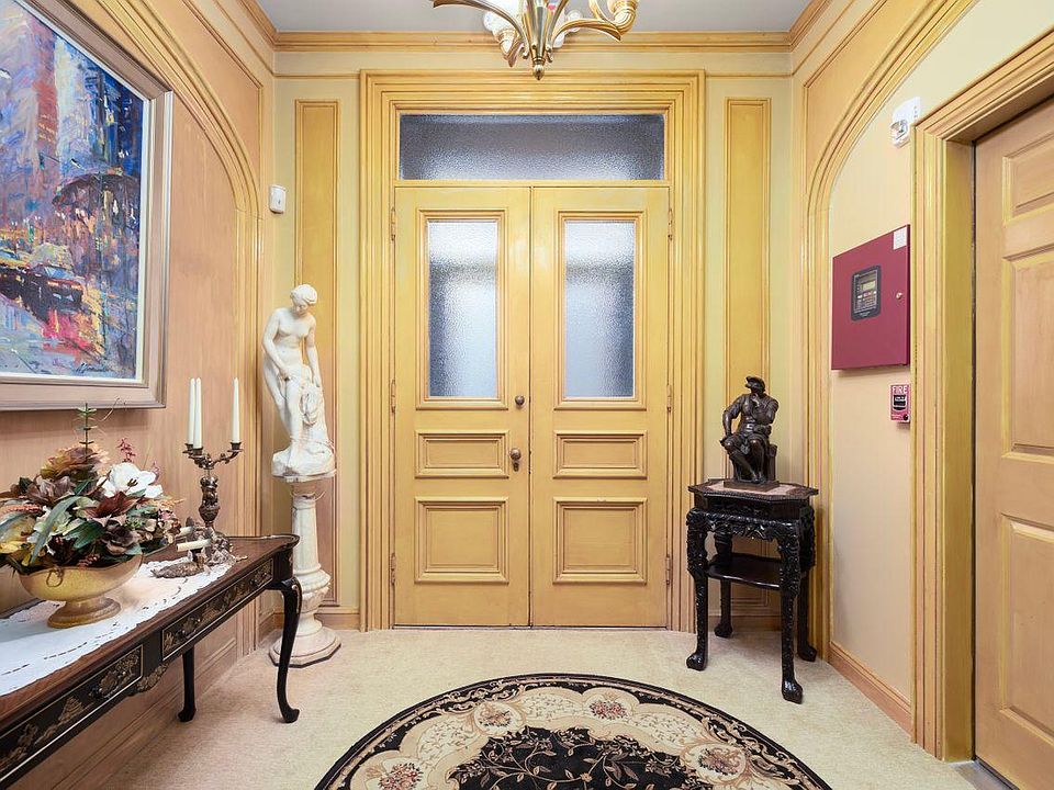 Entry Foyer