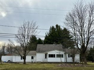 11186 Old State Rd, Chardon, OH 44024