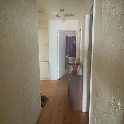 4th image of 800 E Towry Dr