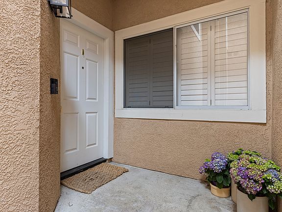 2nd image of 4891 Santo Dr